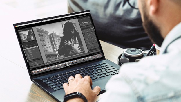 Học chỉnh sửa ảnh Photoshop tại nhà có nhiều lợi ích nhưng cũng đi kèm với những bất lợi