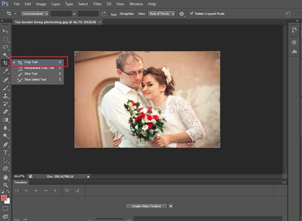       Bạn nên bắt đầu với làm quen với các công cụ Crop Tool trước khi mới học Photoshop